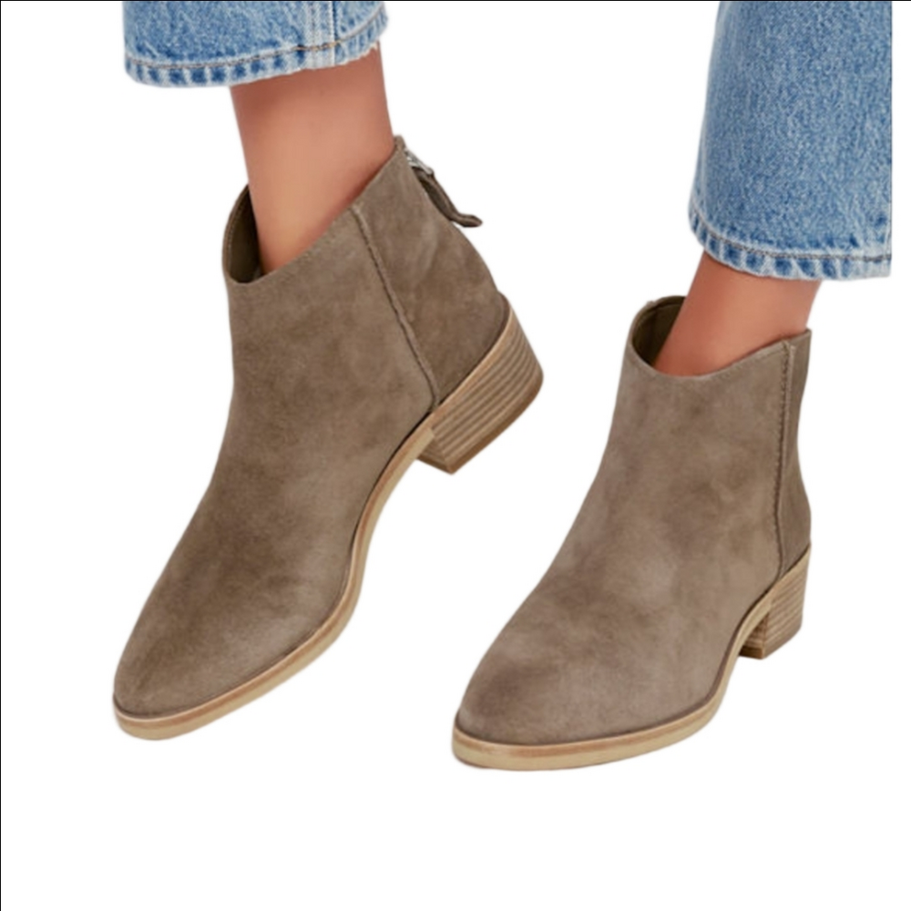 DOLCE VITA Tucker Soft Suede Leather Fawn taupe  Ankle Boots Sz 7.5